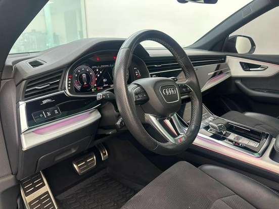 Audi Q8 Perf.Black 3.0 TFSI Quat. S-tr/(Híb.) 2022 foto 2