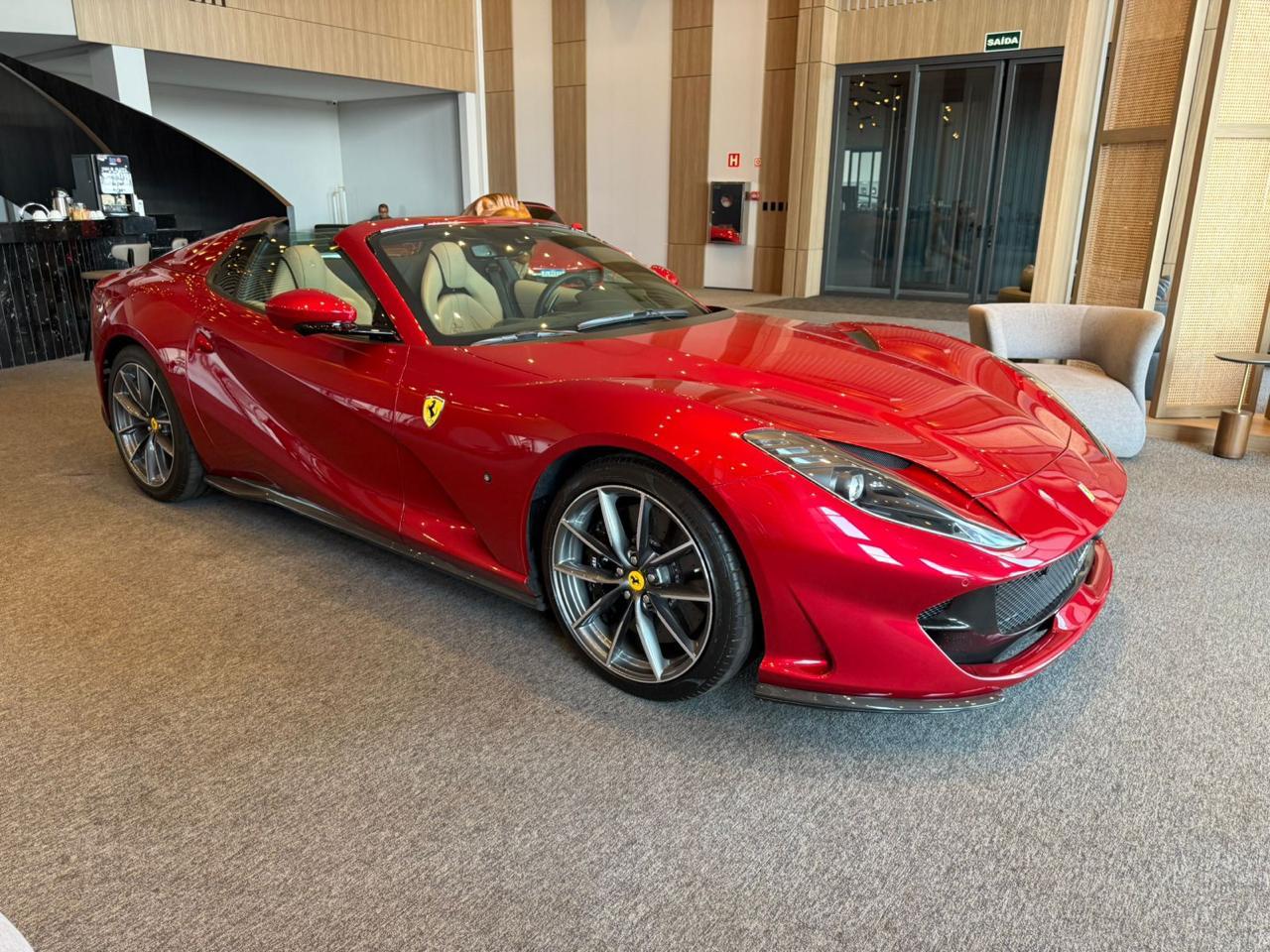 Ferrari 812 GTS 6.5 V12 800cv 2023 foto 2